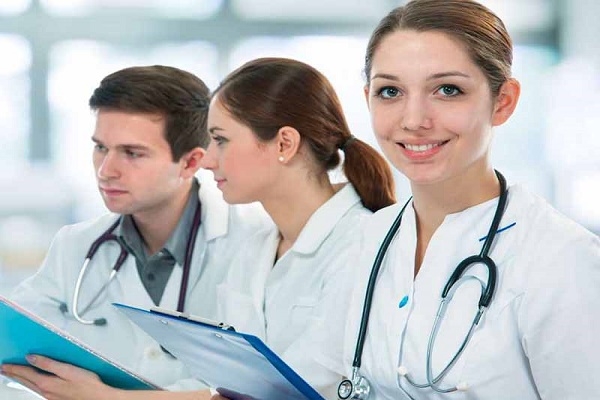 Tìm hiểu về hệ số lương ngành y tế