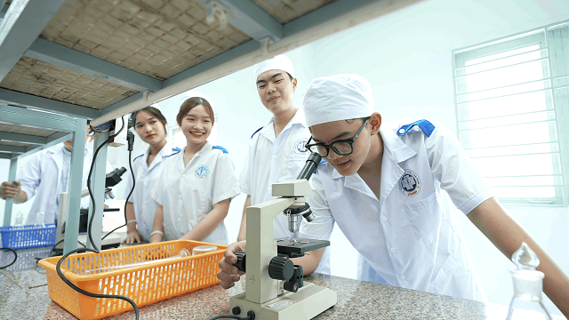 Học Dược cần chuẩn bị những gì về kiến thức?